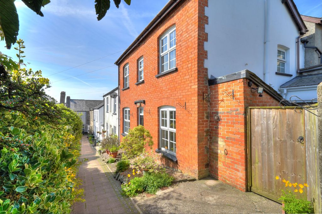 Property photo 1 of 14