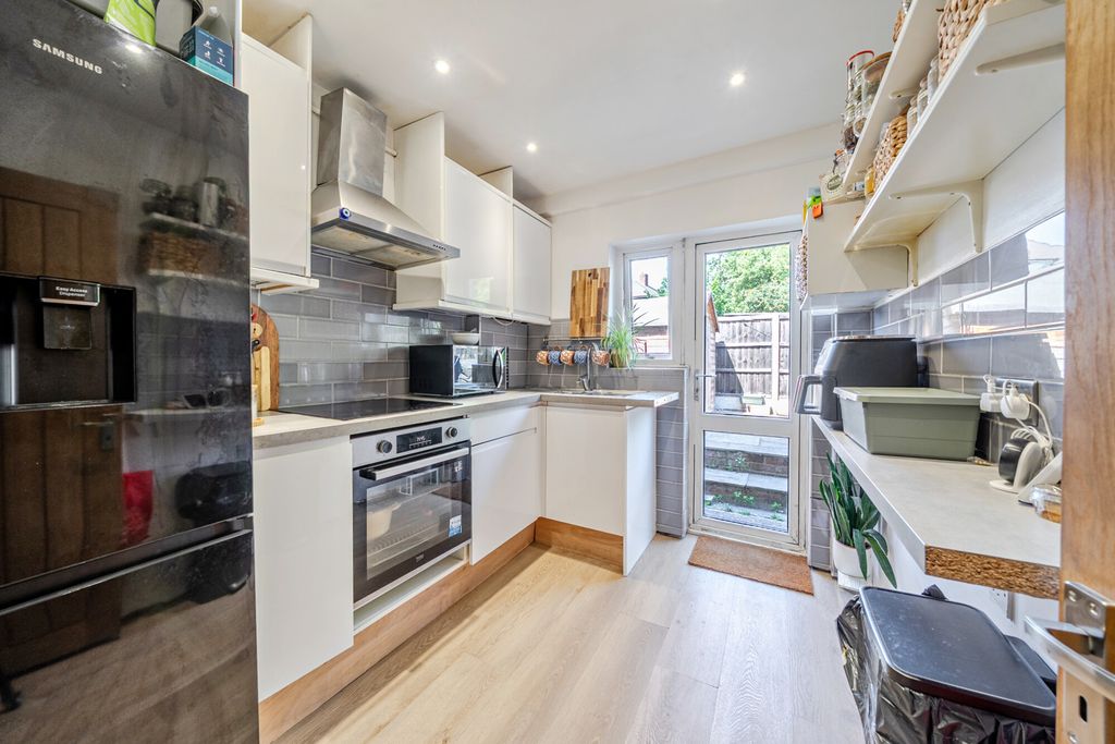 Property photo 2 of 13 Kitchen
