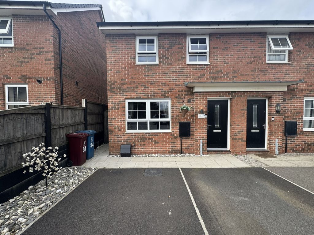 Property photo 2 of 17