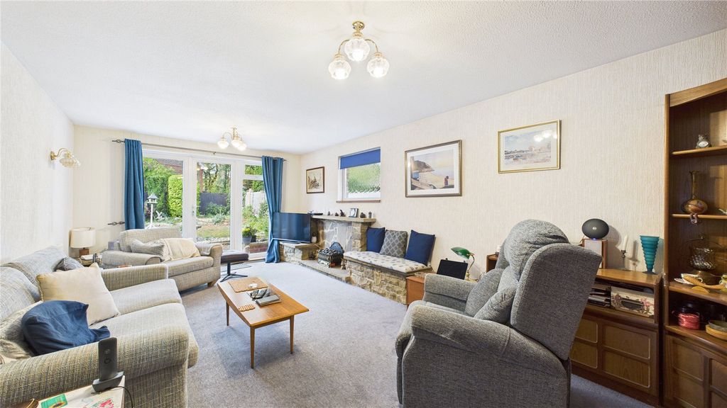 Property photo 2 of 19 Picture 2