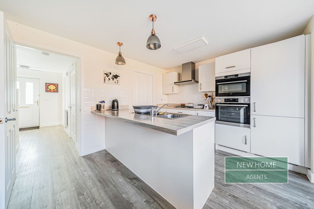 Property photo 2 of 20 Photo 16