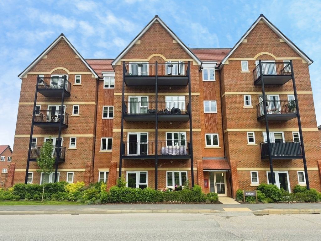 Property photo 1 of 16 Pbox-Img.Jpg