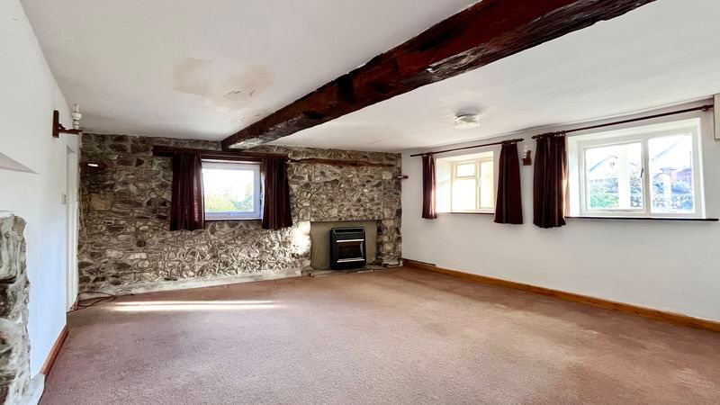 Property photo 3 of 22 Sitting Room