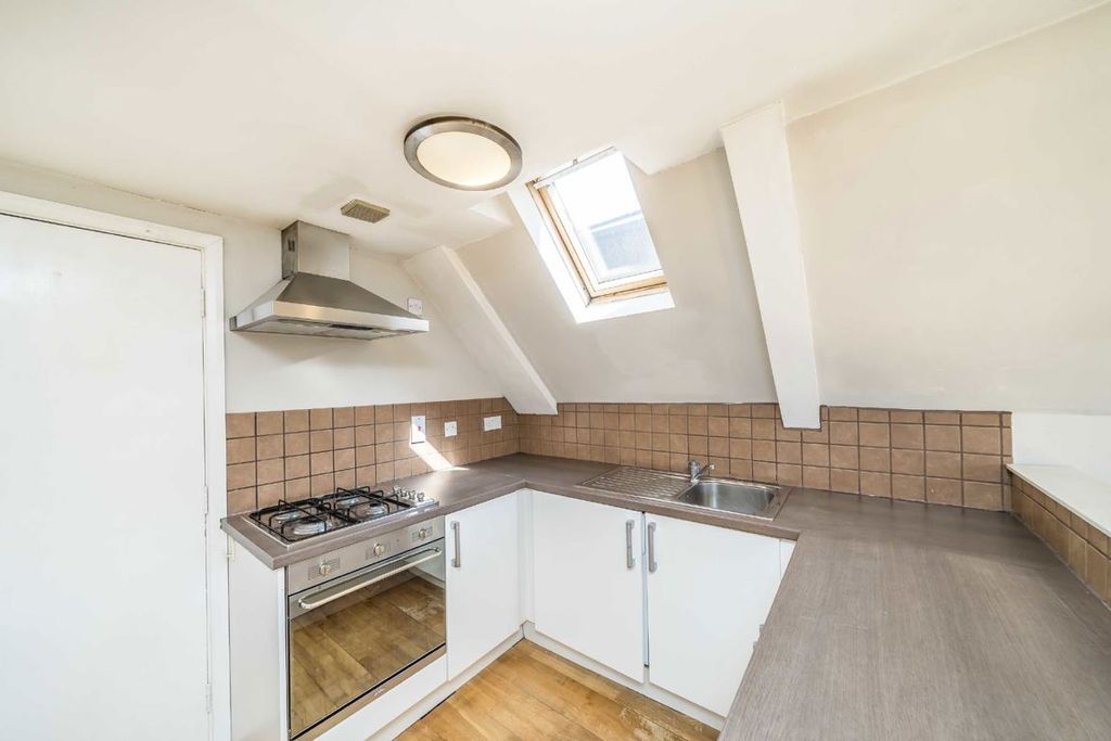 Property photo 2 of 3