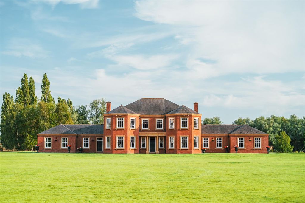 Property photo 1 of 76 Exterior And Gardens