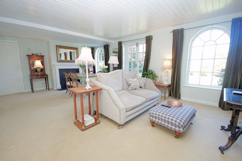 Property photo 3 of 12 Lounge/Dining Room