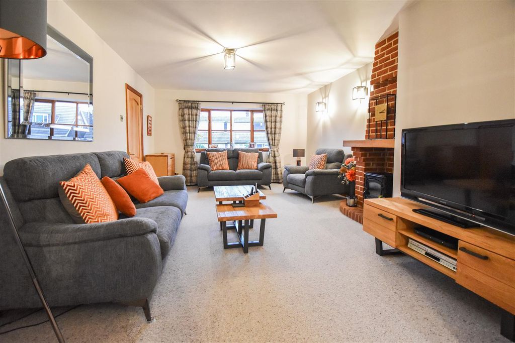 Property photo 2 of 25 Dsc_0225-2.Jpg