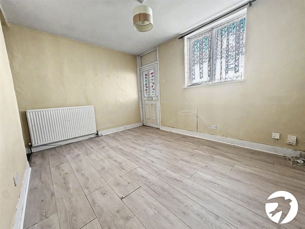 Property photo 2 of 9 Living Room