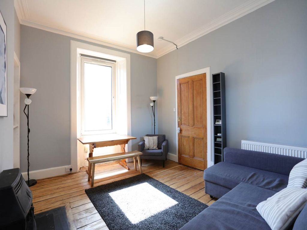 Property photo 3 of 9 1V7A9812