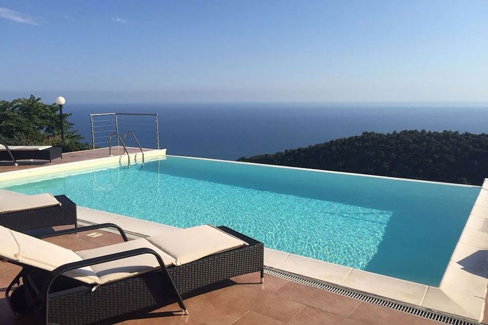 Property photo 1 of 69