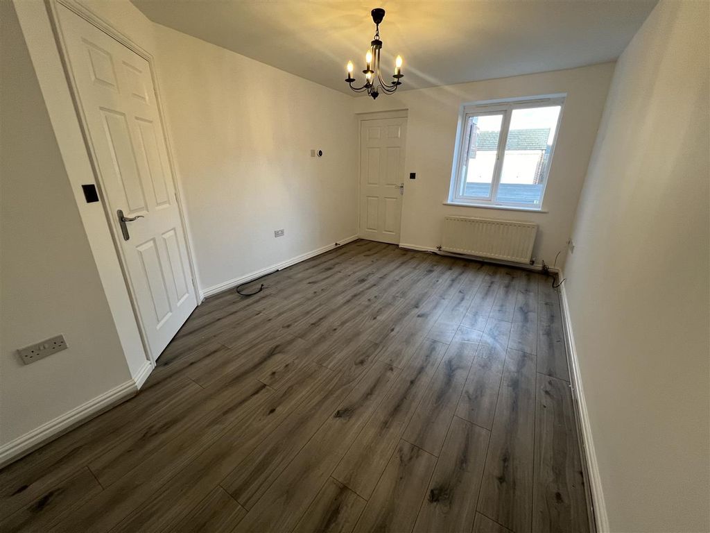 Property photo 3 of 13 Img_9130.Jpg