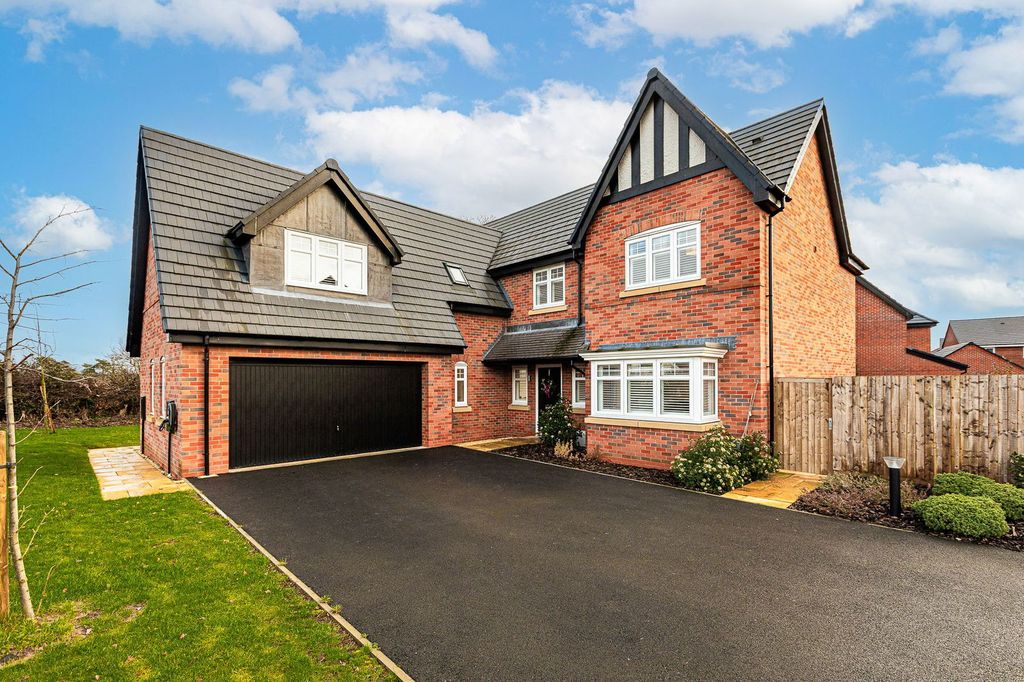 Property photo 2 of 26