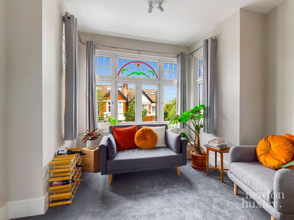 Property photo 3 of 13