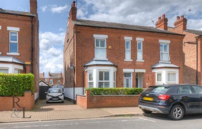 Property photo 1 of 15 Picture No. 16