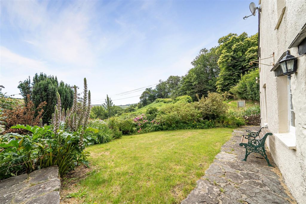 Property photo 3 of 17 1486239-21-6A4Cef54Aae2F.Jpg