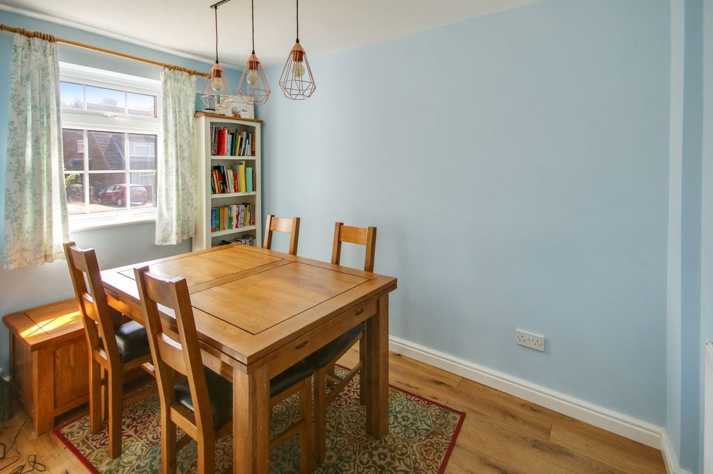 Property photo 3 of 16