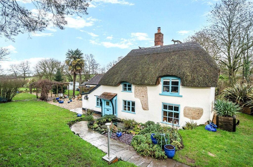 Property photo 1 of 23 Randa Cottage