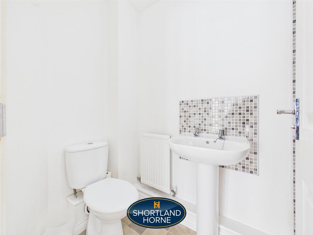 Property photo 3 of 13 En-Suite