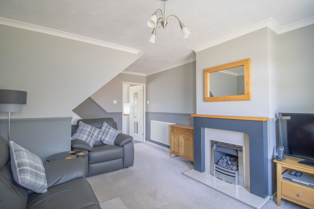 Property photo 3 of 12 5315093