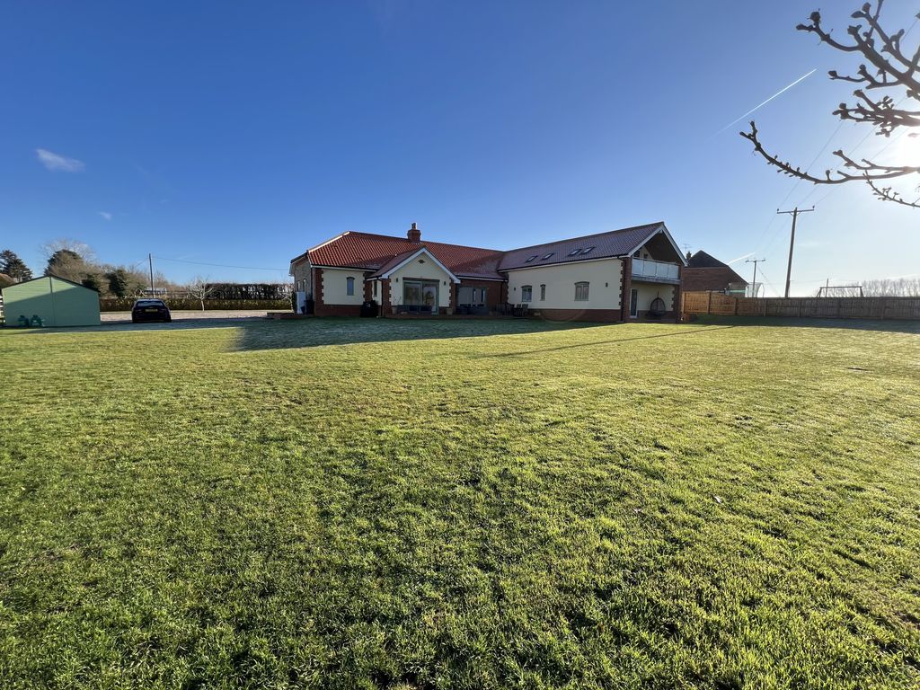 Property photo 3 of 23