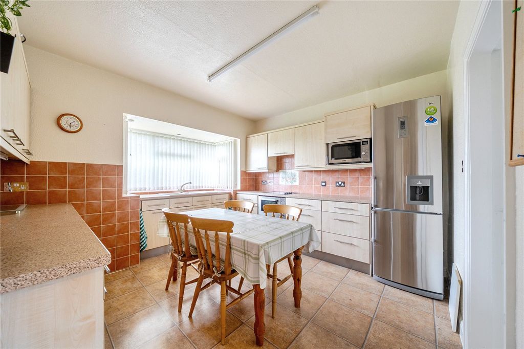 Property photo 3 of 28 Picture No. 15