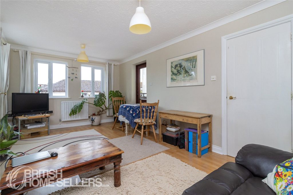 Property photo 3 of 10 Picture No. 06