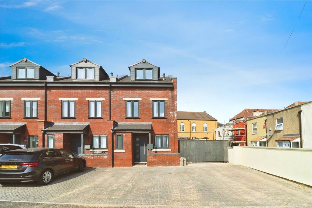 Property photo 1 of 17 Picture No. 22