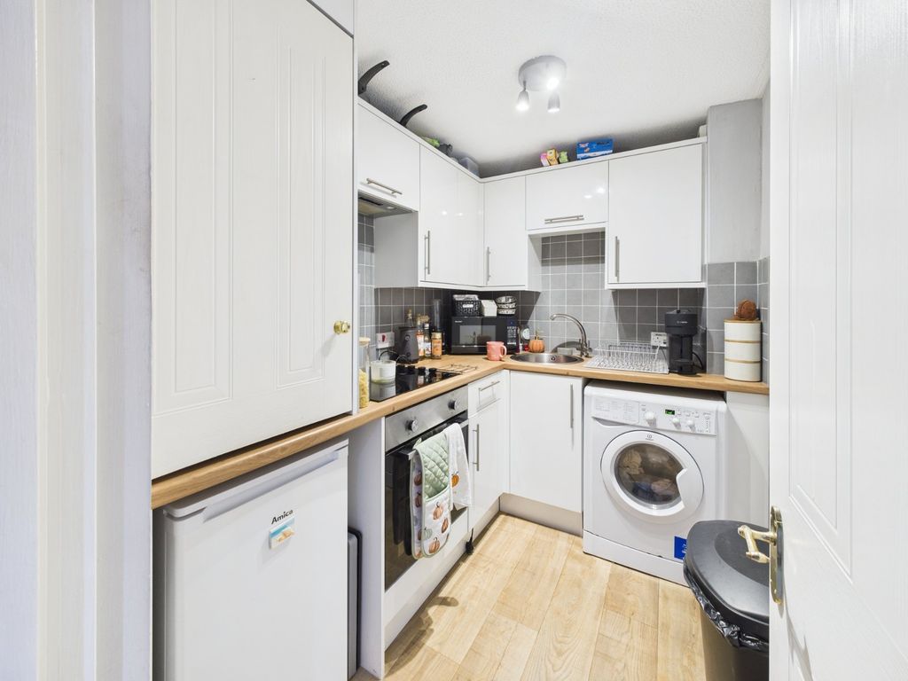 Property photo 3 of 7 Picture No. 02