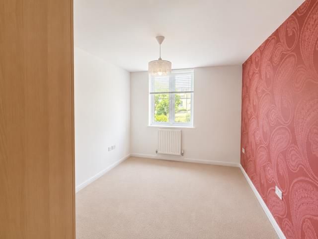 Property photo 3 of 5 Bedroom 1