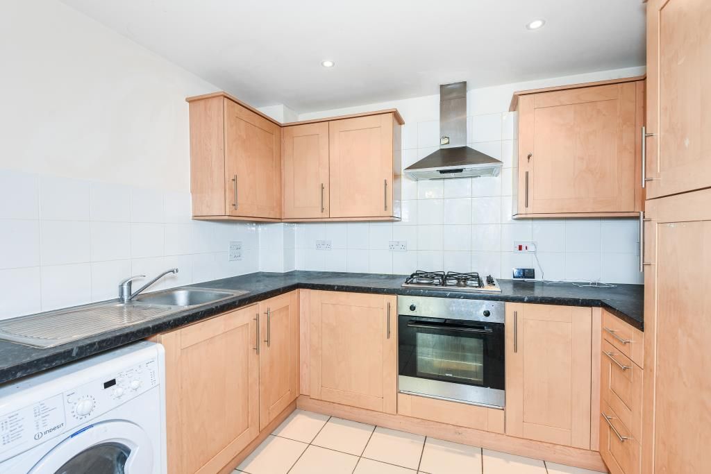 Property photo 2 of 10 Kitchen