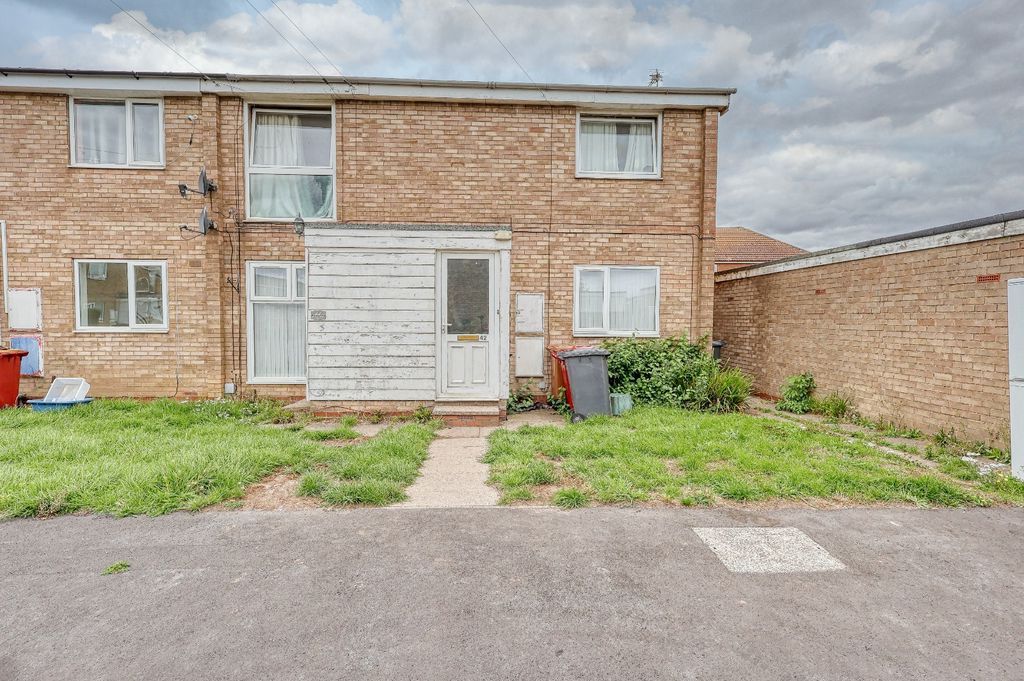 Property photo 1 of 7 Frontal