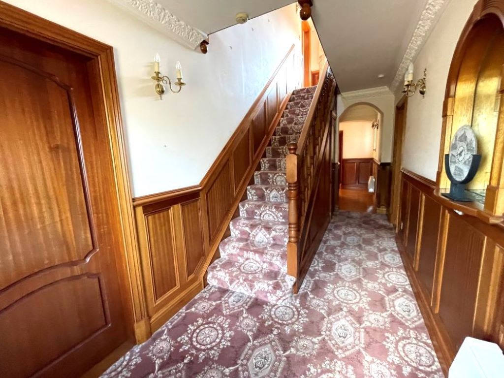 Property photo 3 of 23