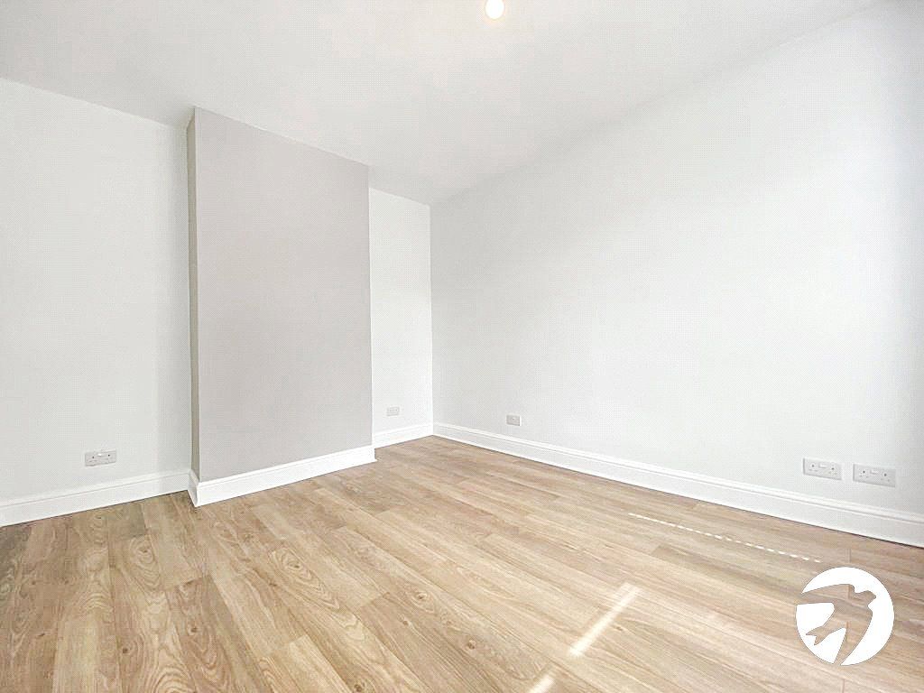 Property photo 3 of 18 Picture No. 11