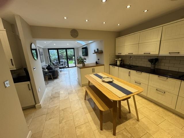 Property photo 2 of 13 Kitchen/Breakfast Room