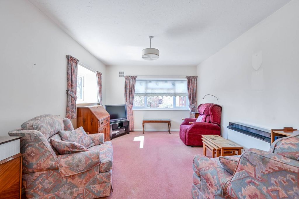 Property photo 2 of 7