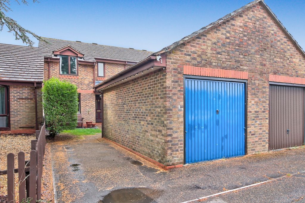Property photo 1 of 20 Front