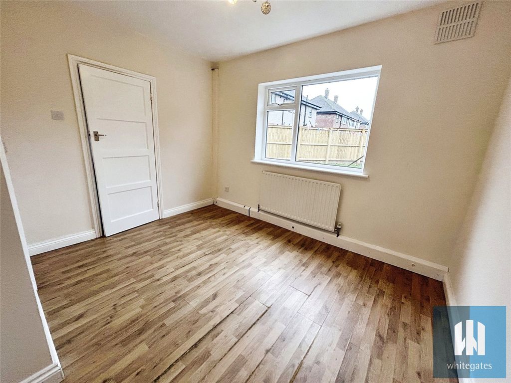 Property photo 3 of 18 Picture No. 39