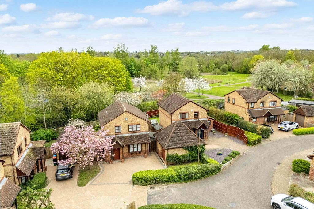 Property photo 2 of 19