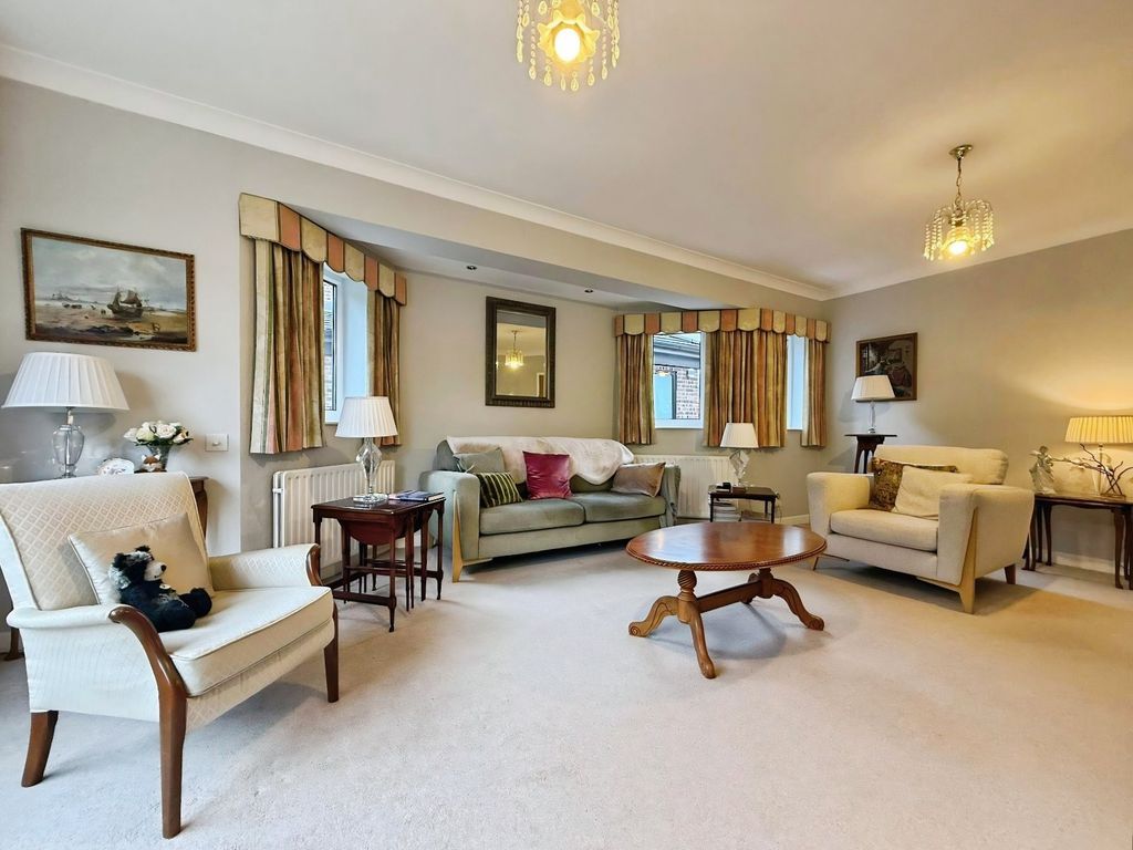 Property photo 3 of 27 Picture No. 39