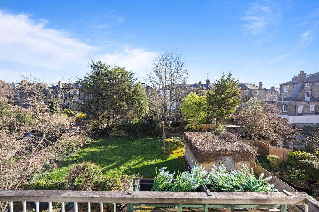 Property photo 3 of 9