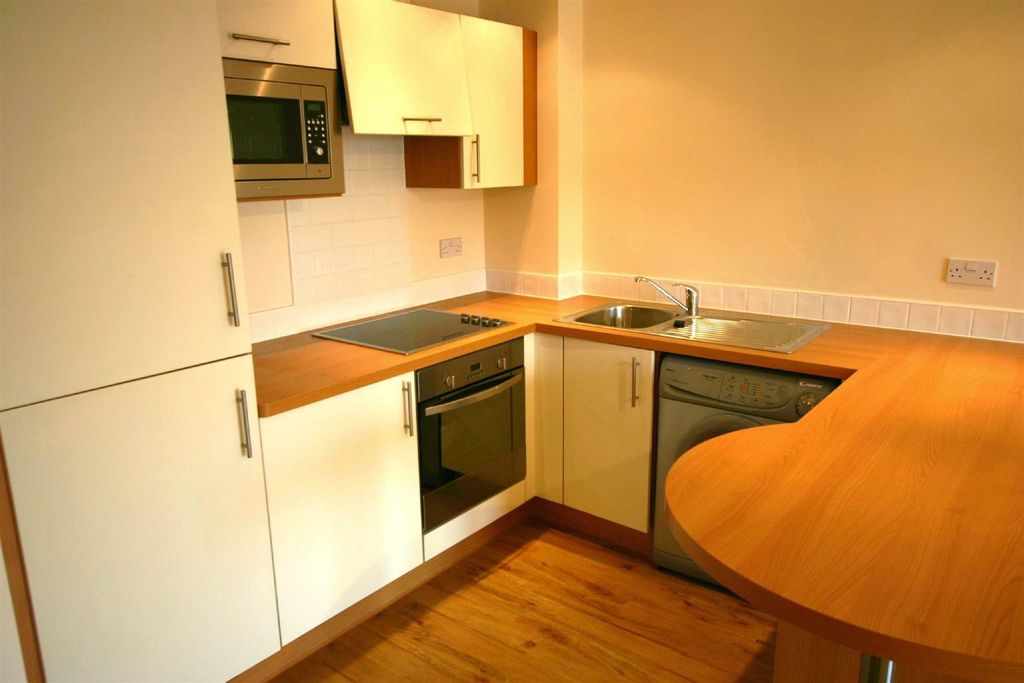 Property photo 3 of 7