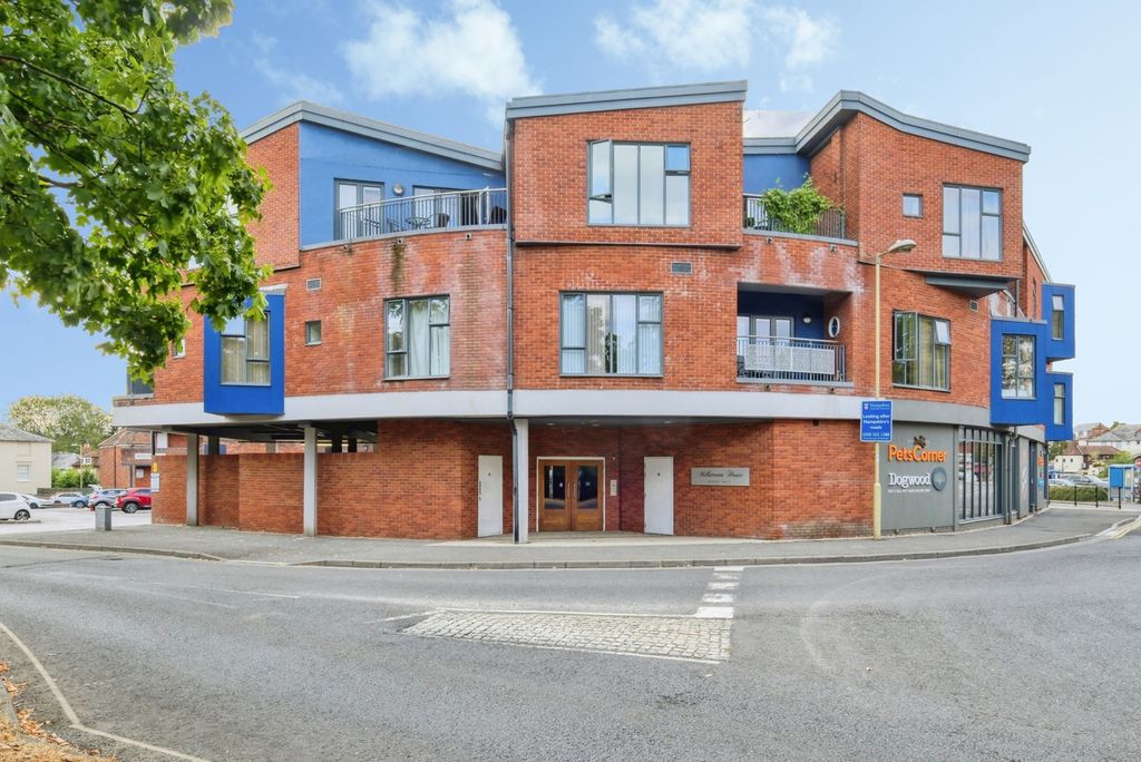 Property photo 1 of 17 Pbox-Img.Jpg