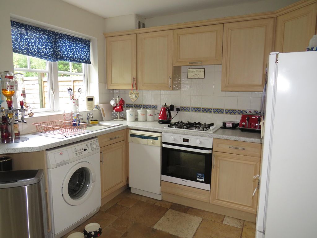 Property photo 3 of 5 Kitchen