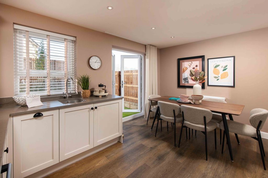 Property photo 2 of 8 Ellerton Dining Kitchen