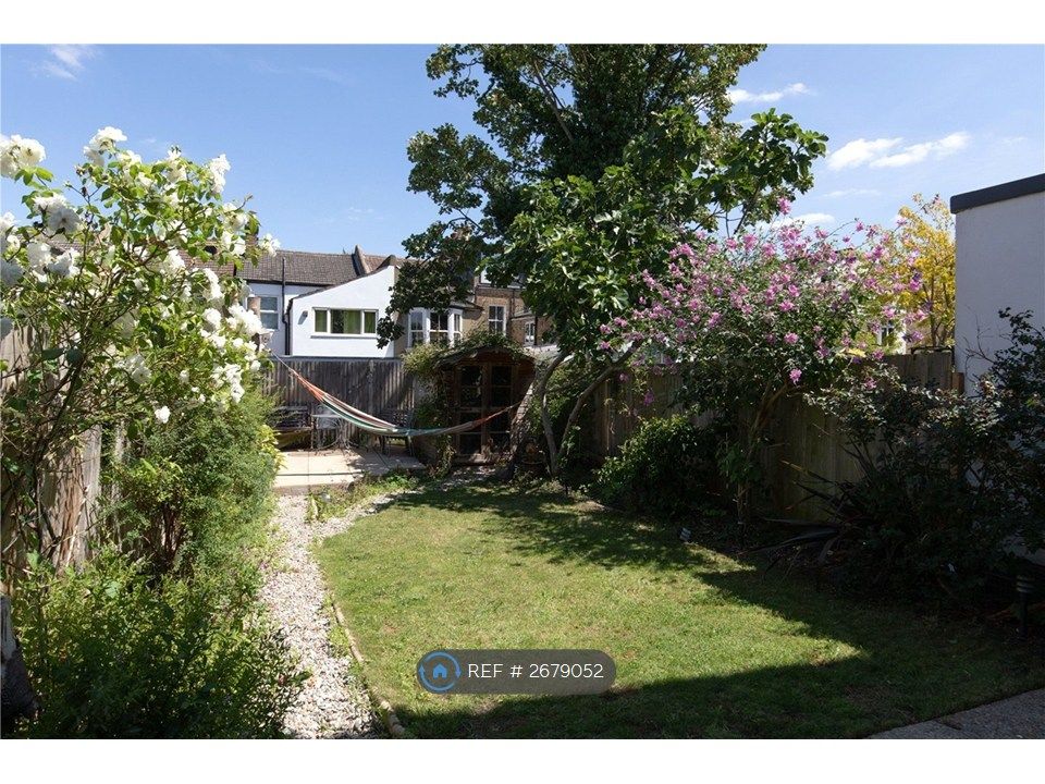 Property photo 2 of 8 Private Garden