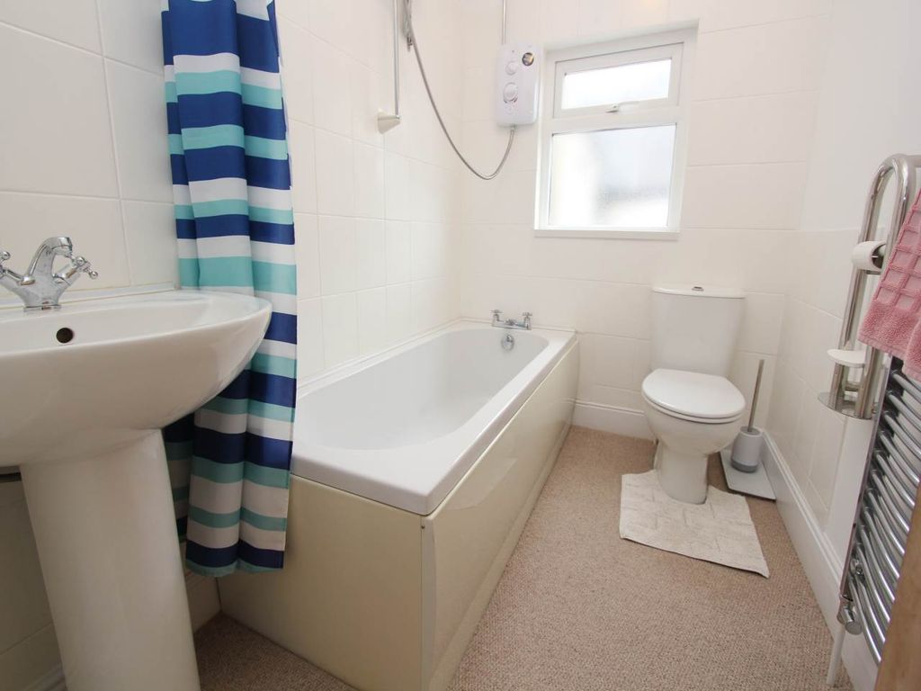 Additional image 17 of 3 bed property to rentWoodlands Road, Barry, Vale Of Glamorgan CF62