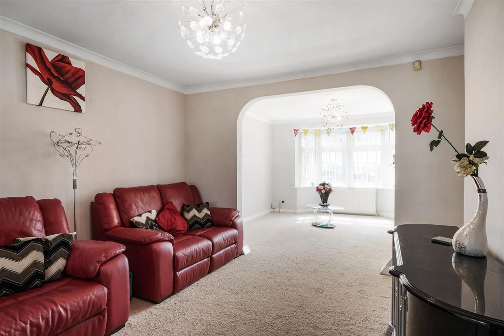 Property photo 2 of 15 5 Tintern Way - 9Sikabb5Rp8Lmercvqzh.Jpg