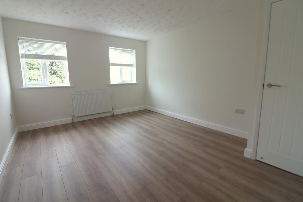 Property photo 3 of 10 Photo 3