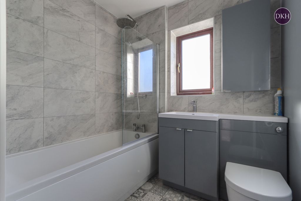 Property photo 2 of 9 Picture No. 07