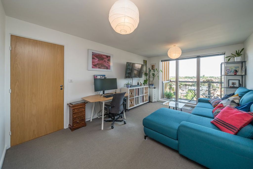 Property photo 2 of 7